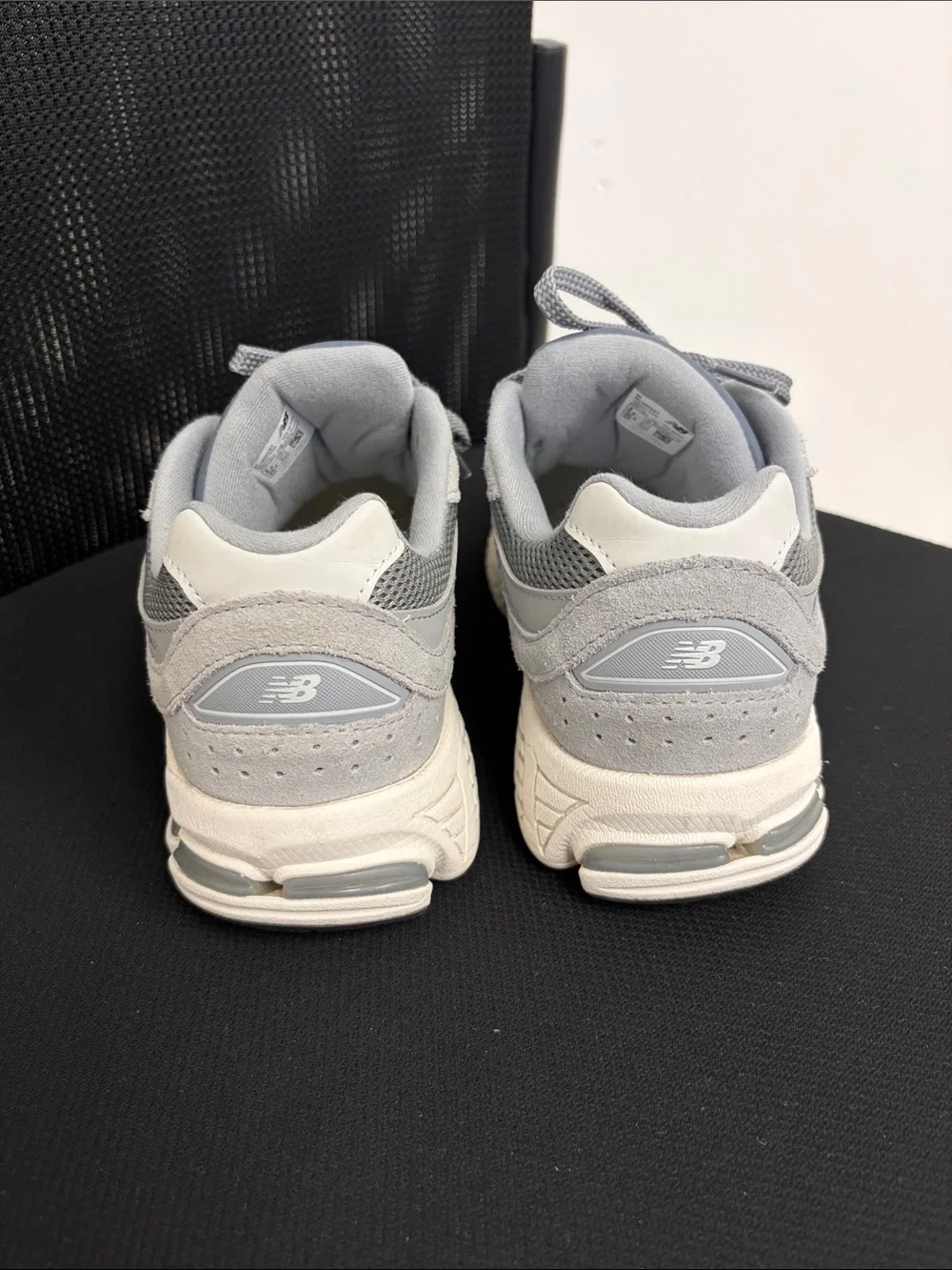 New Balance women’s boys